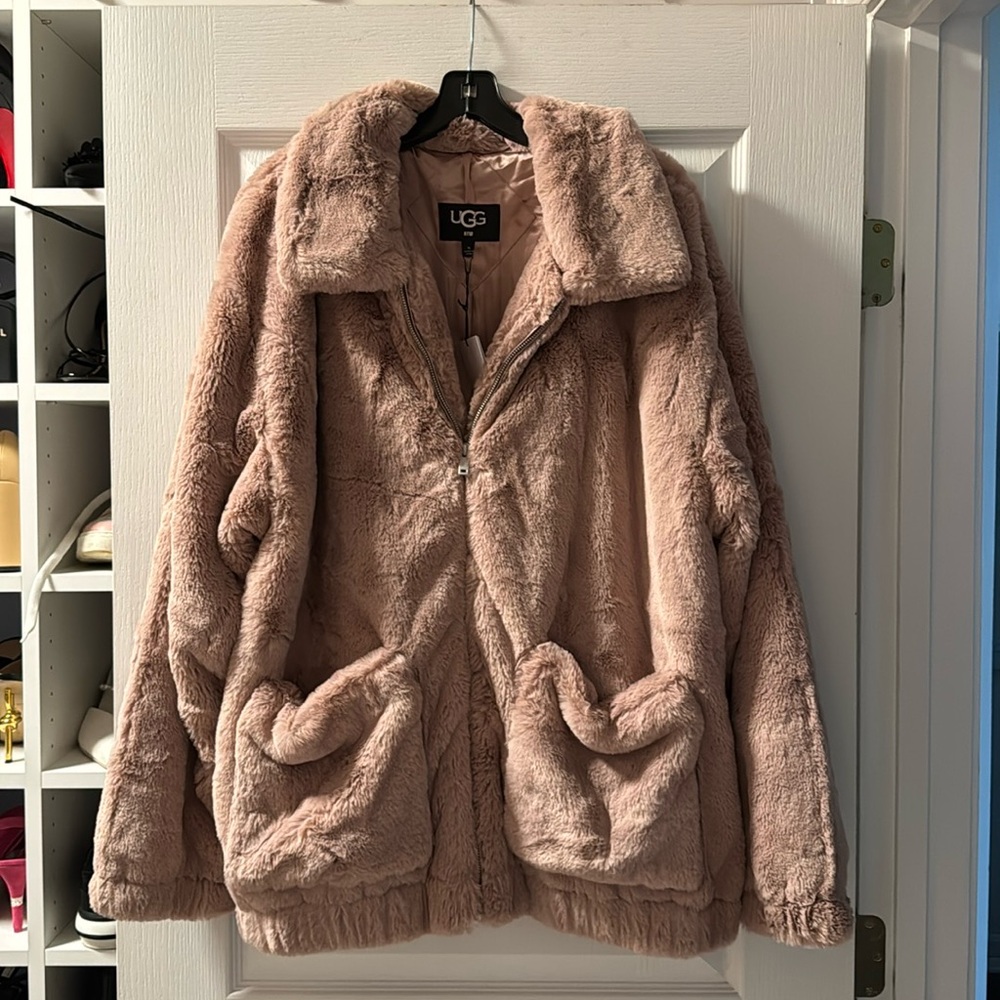 Dusty rose UGG jacket. Never worn. New with tags. XL
